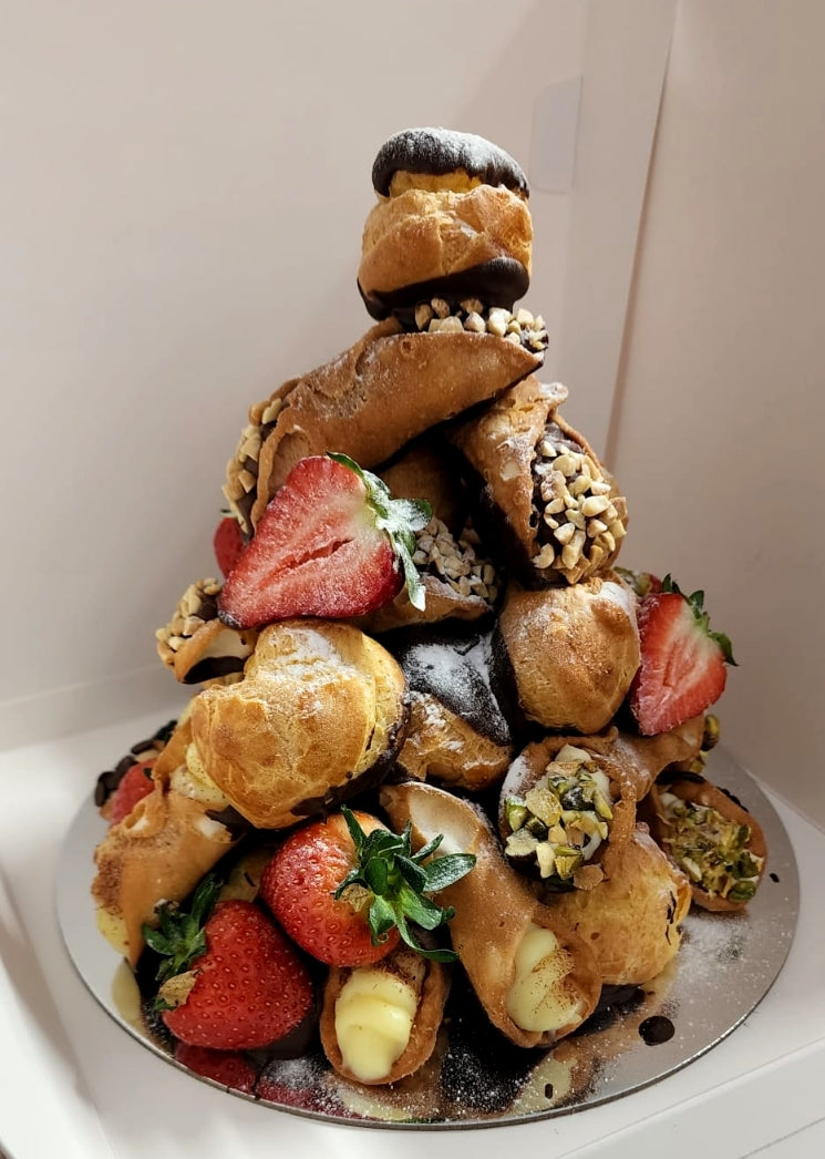 Profiterole/Cannoli Cake