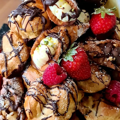 Profiterole/Cannoli Cake